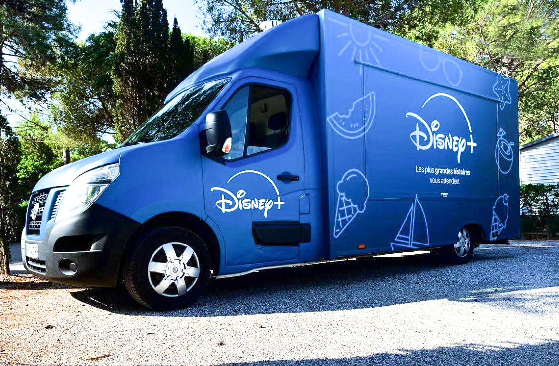 Camion Disney Plus