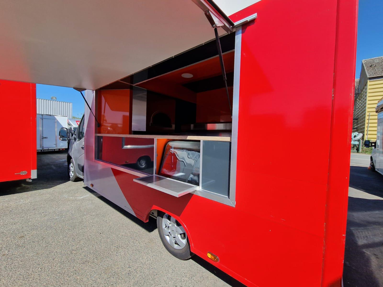LOCATION CAMION FOOD TRUCK – FOUR À BOIS