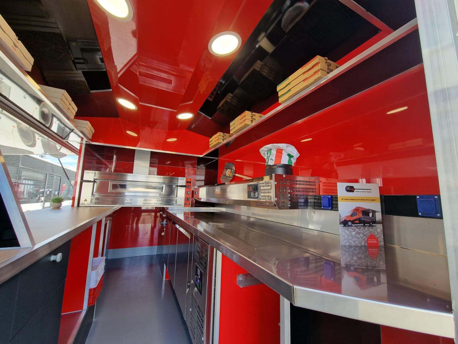 Camion pizza four à gaz